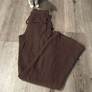 Garage brown wide leg sweatpant. size XXS
